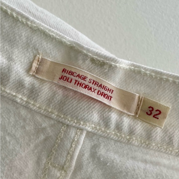 White Levi’s Ribcage Jean - Picture 4 of 4